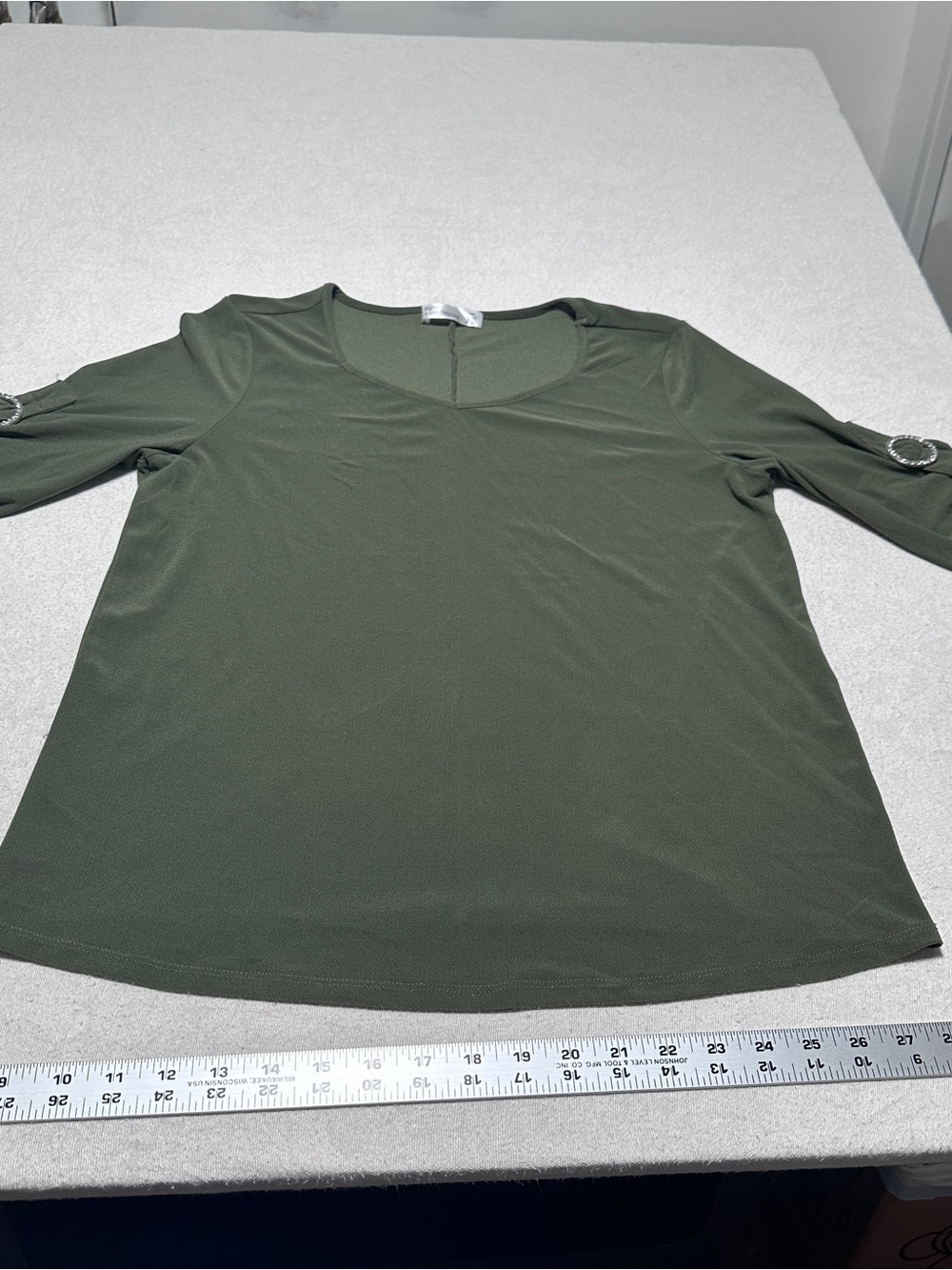 89th & Madison Olive Green 3/4 Sleeve Scoop Neck Top with Ring Detail